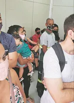 Imagem ilustrativa da imagem Aglomeração em sala pequena