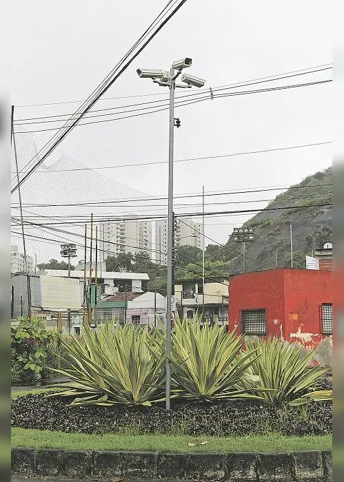 Imagem ilustrativa da imagem Santa Lúcia: Câmera desligada