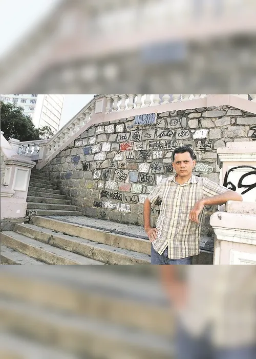 Imagem ilustrativa da imagem Jovens vão pagar multa de até R$ 10 mil por pichação em Vitória