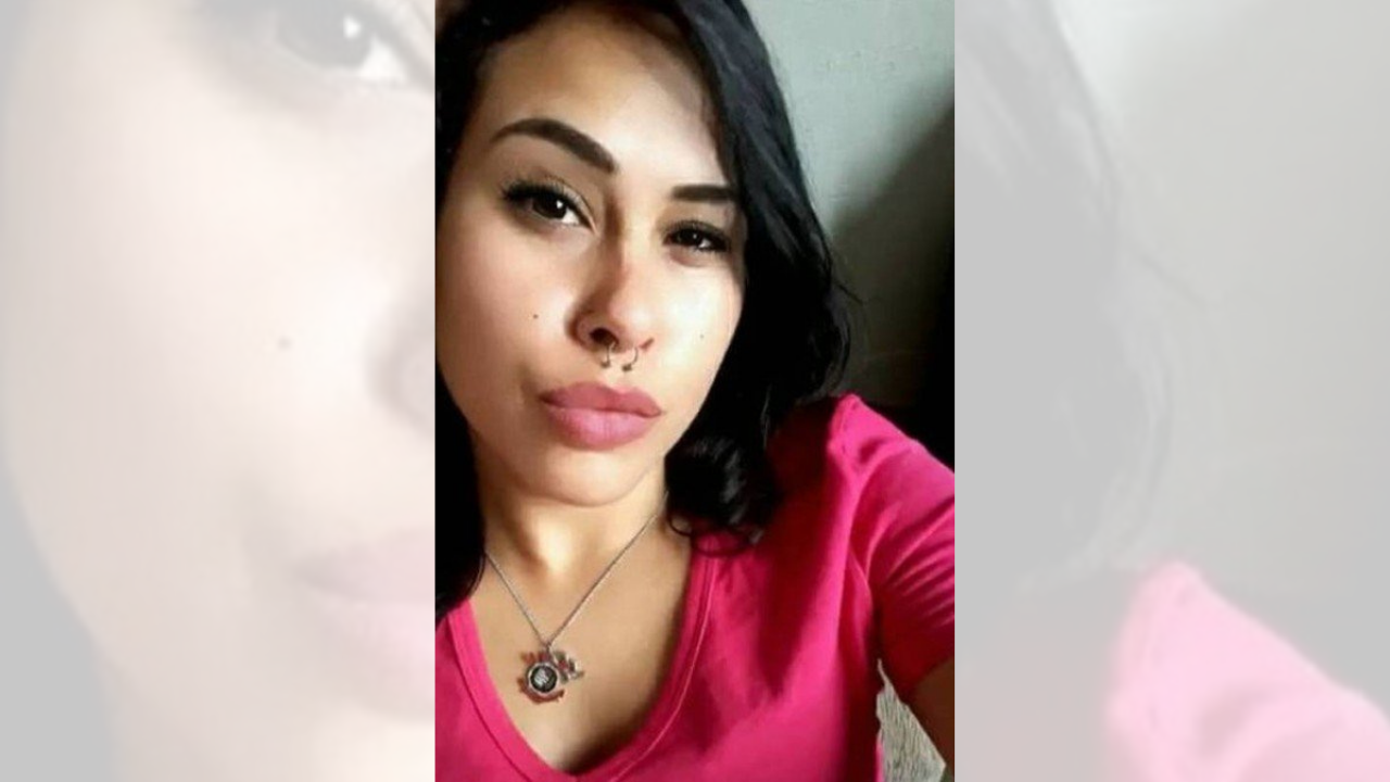 A modelo e dançarina Júlia Melo Carlota, de 21 anos, morreu durante a gravação de um clipe de funk em Poá (Foto: Redes Sociais)