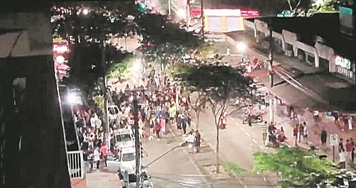Bailes funk ilegais foram realizados no final de semana em Jardim da Penha, em Vitória (Foto: Reprodução de vídeo)