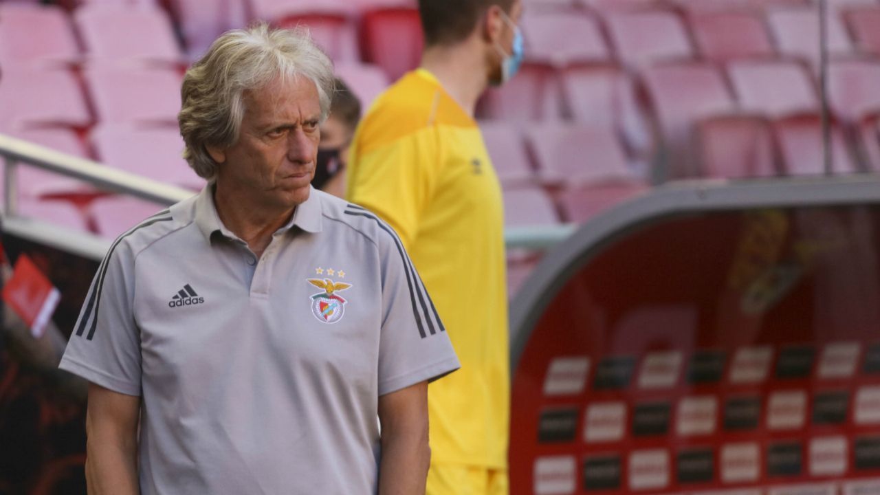 Benfica de Jorge Jesus perde do PAOK e dá adeus à Champions League (Foto: Reprodução/Twitter)
