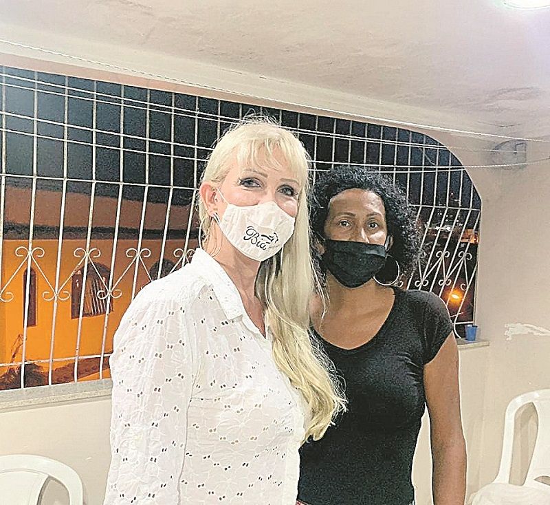 Bianca e Josi afirmam que são de direita, conservadoras e se identificam com o presidente Jair Bolsonaro (Foto: Reprodução/ Redes sociais)