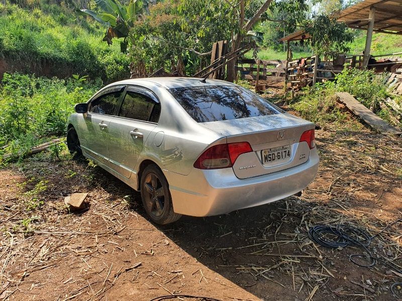 Carro usado pelo homem que matou Leonardo Caetano Dorigo após briga de trânsito em Cachoeiro (Foto: Divulgação/Polícia Civil)