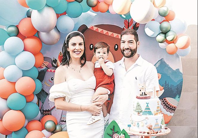 Raisa Cani, 28, e Giovany Bissoli, 28, para o pequeno Gael (Foto: Camilla Baptistin)