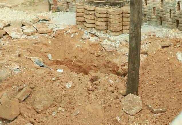 Churrasqueira foi destruída para que o corpo fosse encontrado (Foto: Reprodução / SBT)