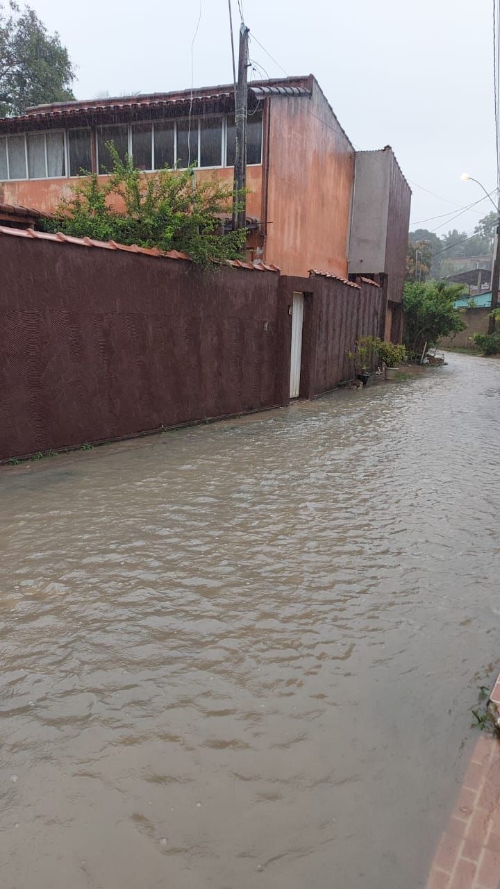 Alagamento no bairro Santa Mônica, em Guarapari (Foto: Divulgação)