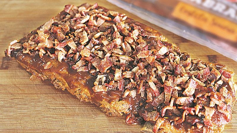 Costelinha na crosta de bacon. (Foto: Divulgação)