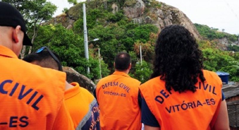 A Defesa Civil de Vitória emitiu um alerta para deslizamentos de terra na capital (Foto: Divulgação/ PMV)