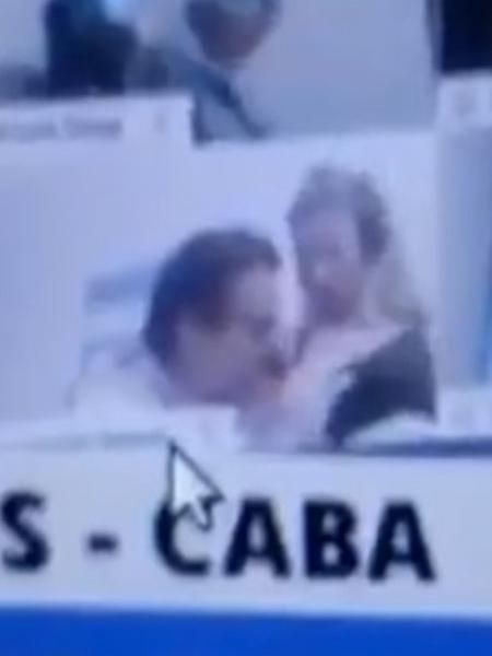 Deputado é suspenso após ser flagrado em cena erótica durante sessão virtual na Argentina (Foto: Reprodução de vídeo)