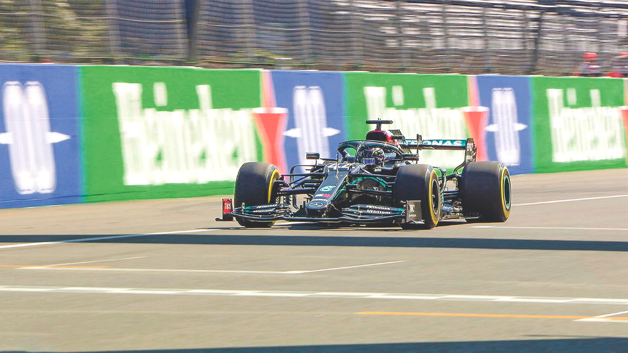 Hamilton fez a volta mais rápida no treino (Foto: Twitter / Formula 1)