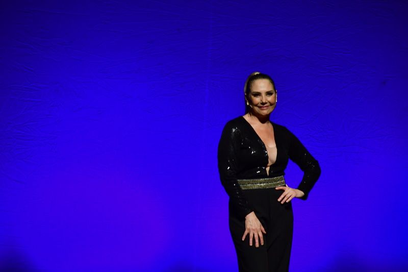 A atriz Heloísa Périssé estará no espetáculo “E foram quase felizes para sempre”. (Foto: Allan Fernando/Divulgação)