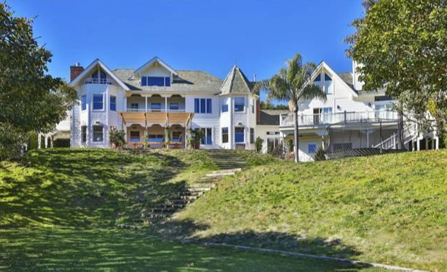 Fachada da mansão de Chris Hemsworth na Califórnia (Foto: Divulgação)