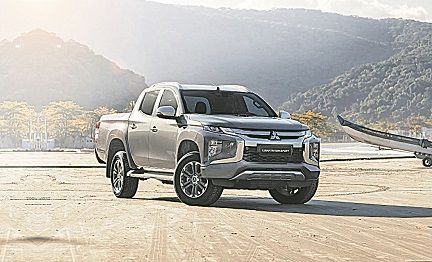 Produzida em Goiás, a linha 2021 da picape L200 Triton Sport traz entre as novidades o  desenho mais arrojado (Foto: Assessoria Mitsubishi)