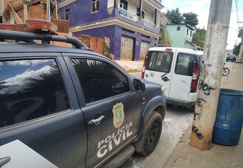 A suspeita foi presa por Políciais Civis após o Conselho Tutelar receber denúncias de que a criança era vítima de agressões constantes (Foto: Diivulgação/ PCES)