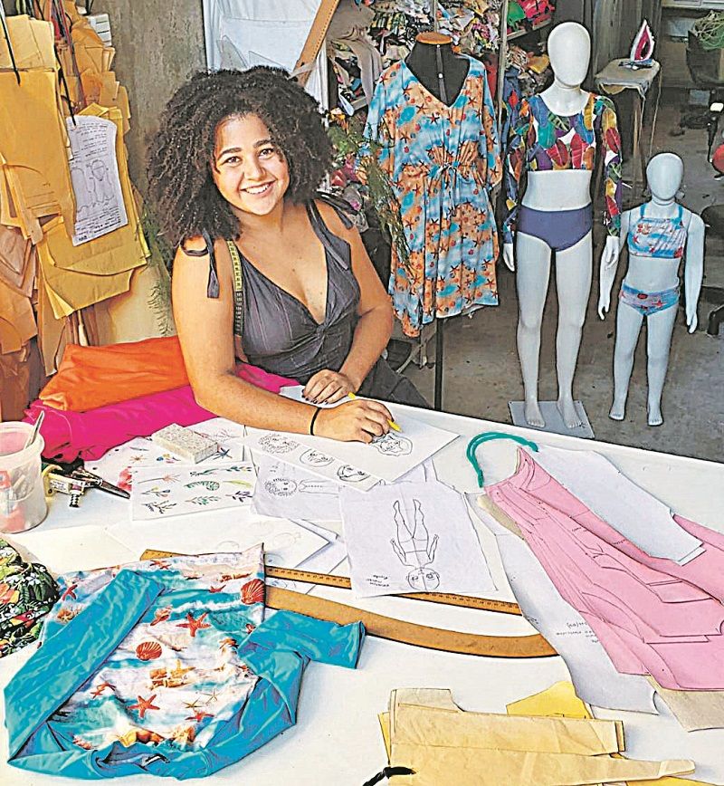 Juliana Sotele, de 21 anos, é outra que vive da moda (Foto: Divulgação/Valéria Sotele)