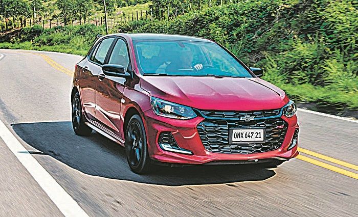O Onix RS é a aposta da General Motors para atender ao público que curte um design mais descolado. Novidade chega às lojas em meados de outubro (Foto: Assessoria General Motors)