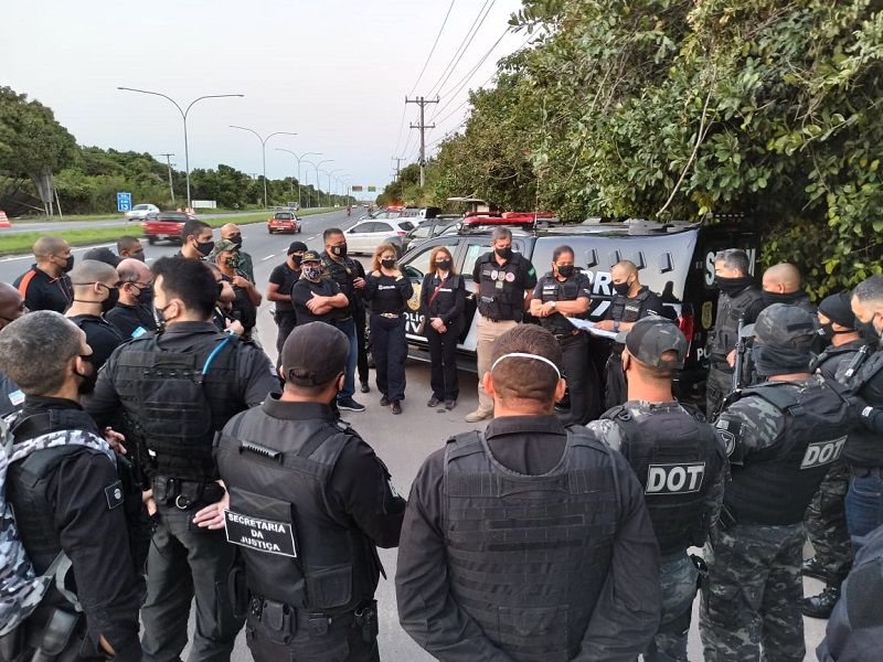 Operação da Denarc Guarapari (Foto: Divulgação/Sesp)