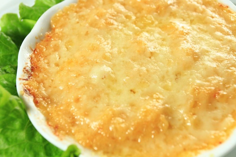 Peixe gratinado do Domus Itálica, na Praia da Costa, em Vila Velha. (Foto: Ramon Rodrigues/Divulgação)