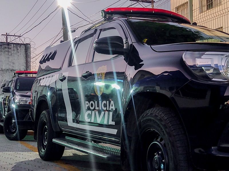A operação para cumprimento de mandado de prisão preventiva foi feita por policiais civis da 16ª Delegacia Regional de Linhares (Foto: Taynara Nascimento )