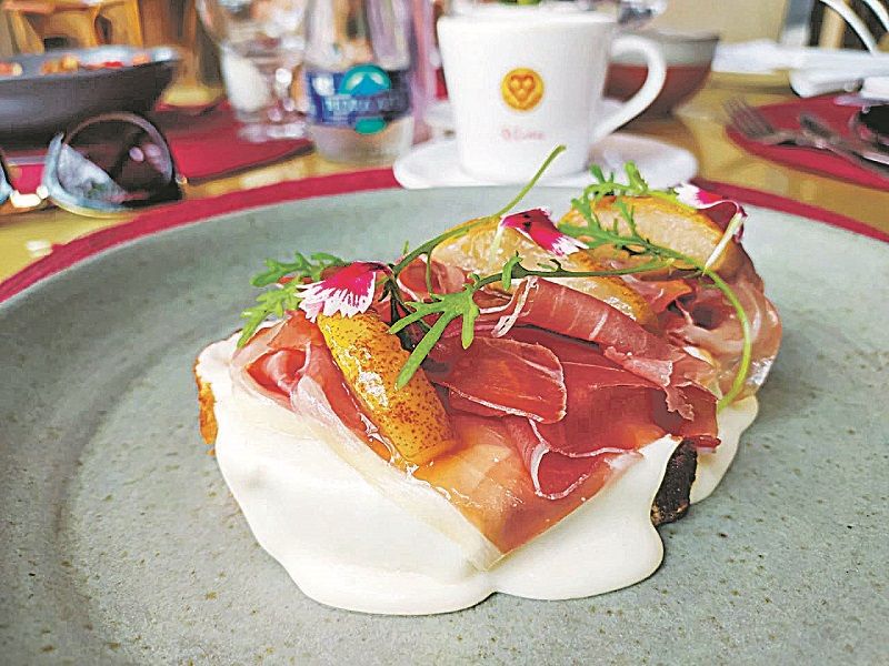 Prosciutto com presunto de Parma, do Aleixo, na Praia do Canto. (Foto: Divulgação/Patrícia Soares)