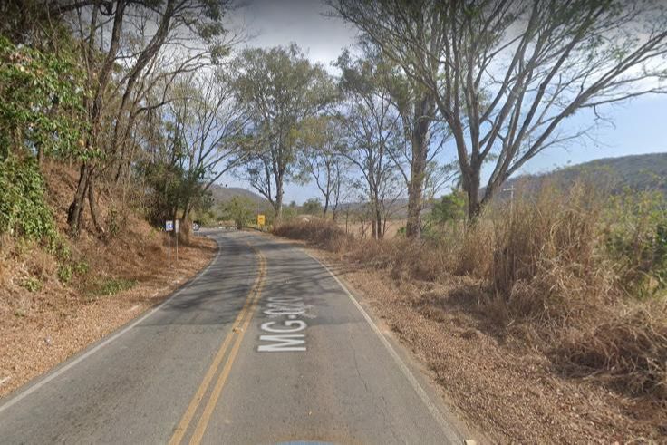 Rodovia MG-020, onde aconteceu o acidente (Foto: Reprodução / Google Maps)