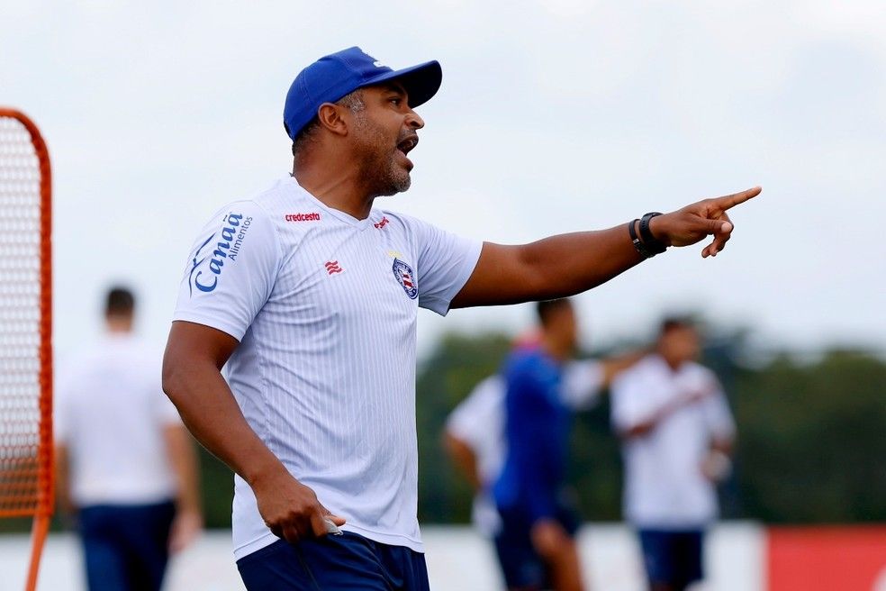 Roger Machado, ex-Bahia, foi o último treinador demitido (Foto: Felipe Oliveira/Divulgação/E.C. Bahia)