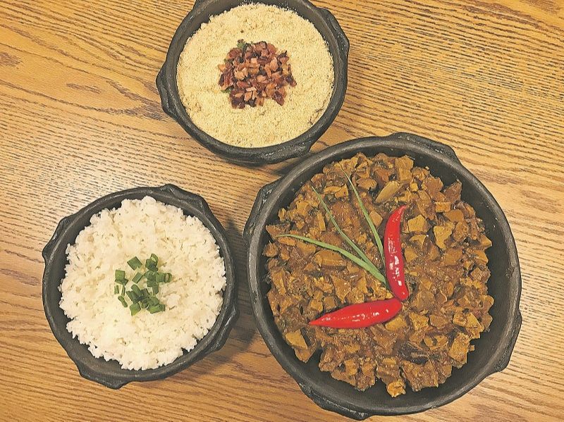 Sarapatel com bacon do Ôxente, em Bairro República. (Foto: Divulgação)