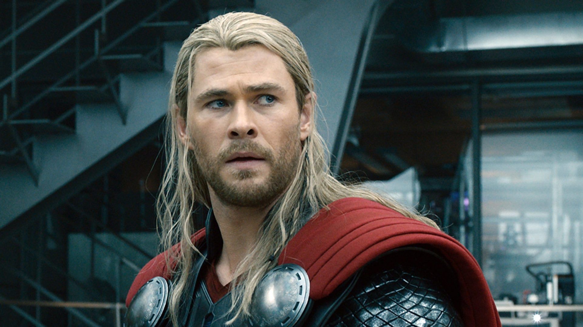 Chris Hemsworth diz estar cansado de fazer Thor e diz que filme é