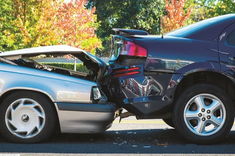 Acidente de carro: especialistas recomendam manter proteção 24 horas