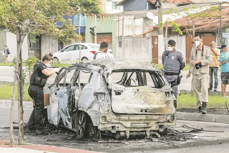 Imagem ilustrativa da imagem Homem que morreu carbonizado em carro era empresário de 38 anos