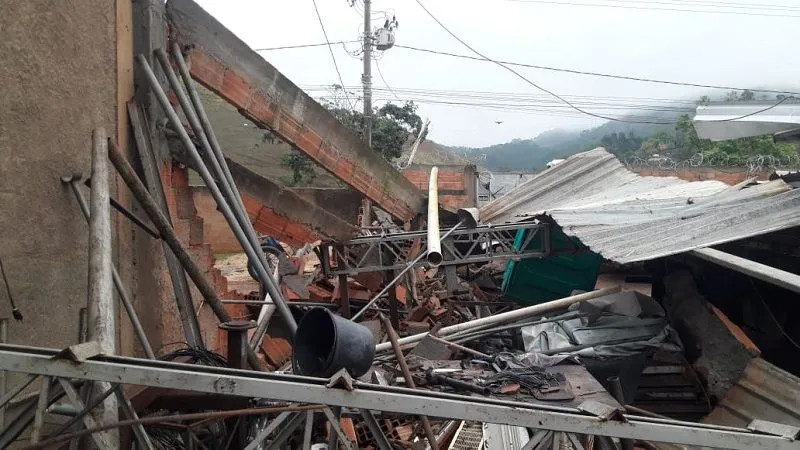 Imagem ilustrativa da imagem Tempestade e vendaval causam destruição na Região do Caparaó