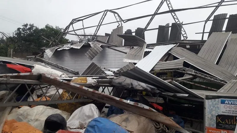 Imagem ilustrativa da imagem Tempestade e vendaval causam destruição na Região do Caparaó