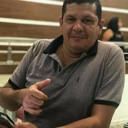 Rogério Cardoso dos Santos morreu em acidente de moto neste domingo (11) 