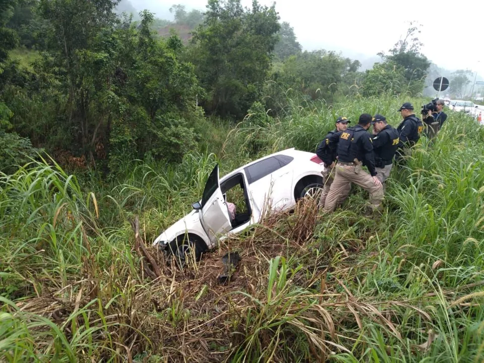 Imagem ilustrativa da imagem Polícia prende último suspeito de transportar 300 quilos de maconha para o Estado