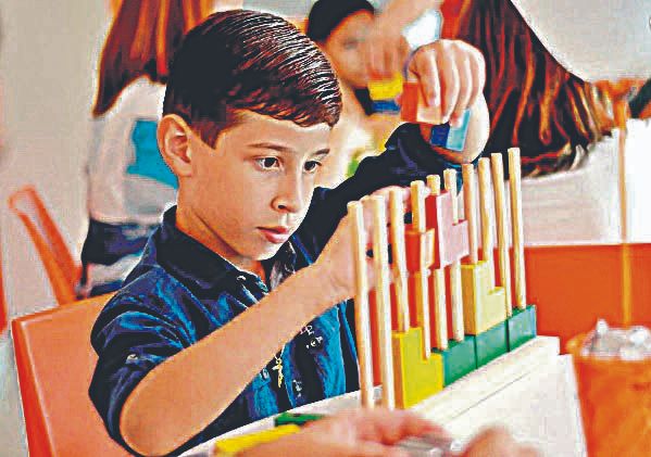 Treinar a atenção ajuda na hora do aprendizado: educadores ressaltam a importância dos pais ajudarem os filhos no retorno às aulas presenciais