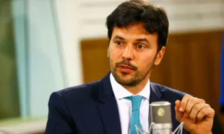 Imagem ilustrativa da imagem Ministro é caso raro no governo “Geni” de Bolsonaro