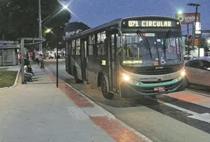 Imagem ilustrativa da imagem Atrasos nas linhas municipais