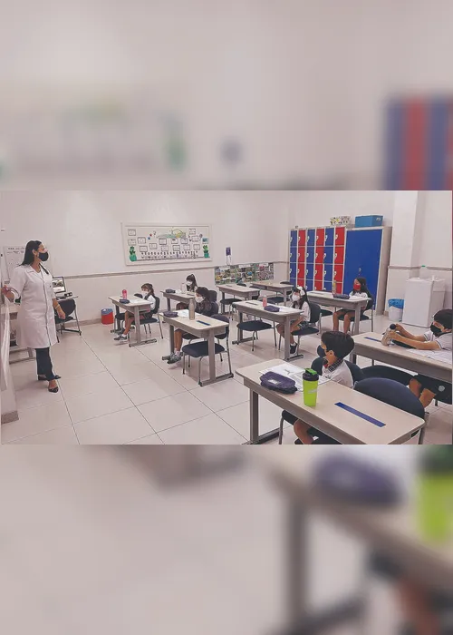 Imagem ilustrativa da imagem Novo normal marca a volta às aulas presenciais por Leonardo da Vinci