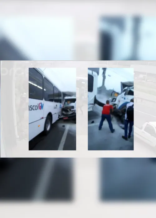 Imagem ilustrativa da imagem VÍDEO | Caminhão bate em Transcol em ponto de ônibus na BR-101