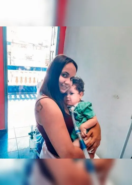 Imagem ilustrativa da imagem Família consegue remédio mais caro do mundo, mas não tem R$ 2 mi para ICMS