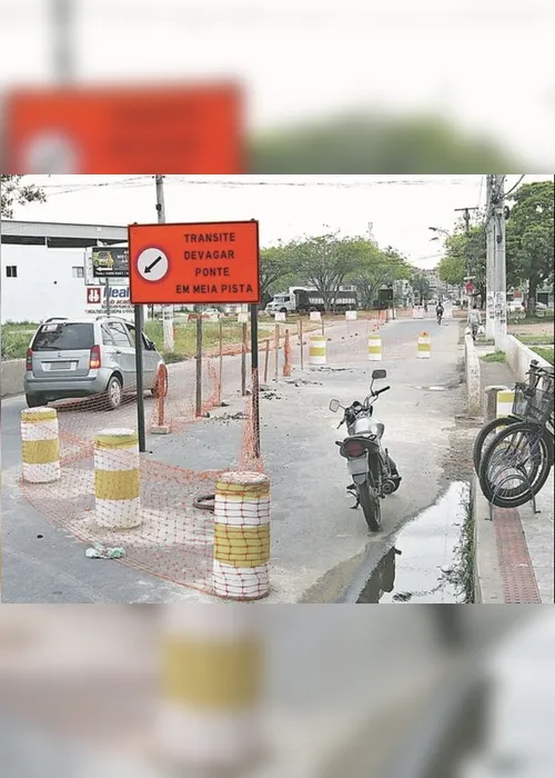 Imagem ilustrativa da imagem Rachadura em ponte de Vila Velha