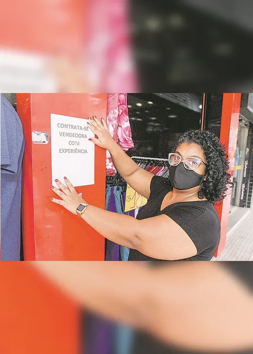 Imagem ilustrativa da imagem Lojas abrem vagas a partir desta quarta-feira