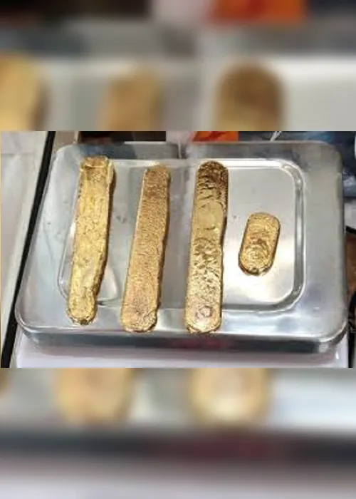 Imagem ilustrativa da imagem Homem é preso após esconder barras de ouro no corpo