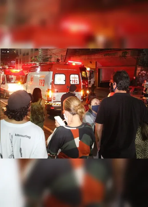 Imagem ilustrativa da imagem Bombeiros acreditam que fogo está relacionado à parte elétrica do apartamento