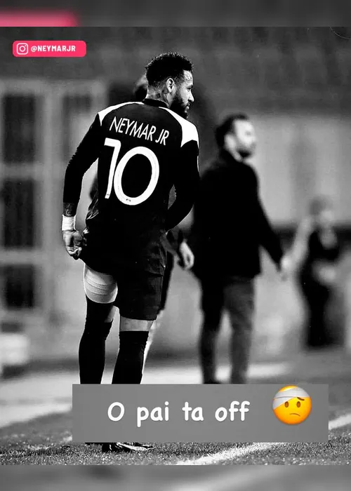 Imagem ilustrativa da imagem Neymar deixa campo machucado em dia de vitória do PSG: "Pai tá off"