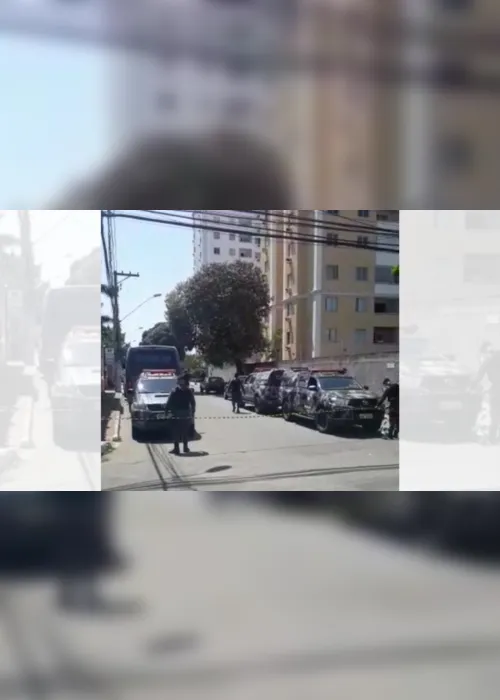 Imagem ilustrativa da imagem Advogado surta e dá facadas em prestador de serviço em condomínio na Serra