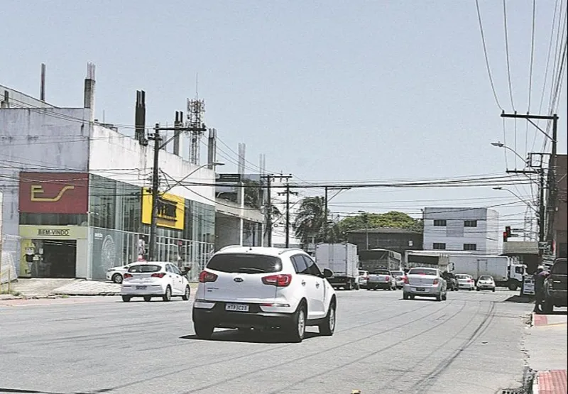 Avenida Brigadeiro Eduardo Gomes, que corta os bairros São Geraldo, São Diogo I e Jardim Limoeiro, na Serra.