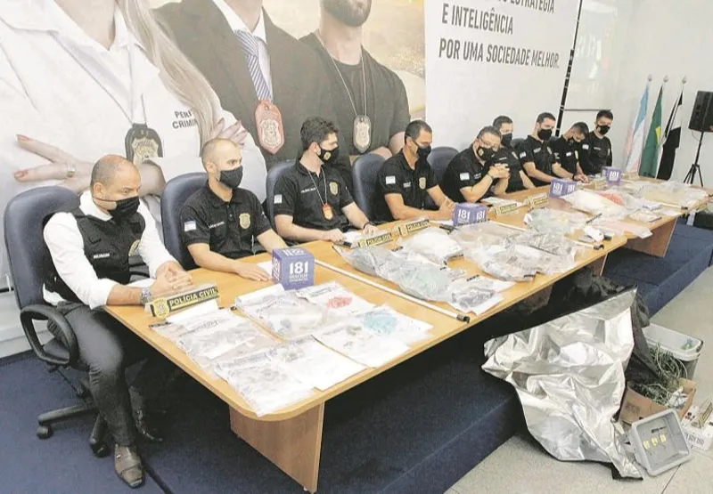 Delegados  da Polícia Civil fizeram um balanço da operação que resultou na prisão de 49 traficantes no Estado.