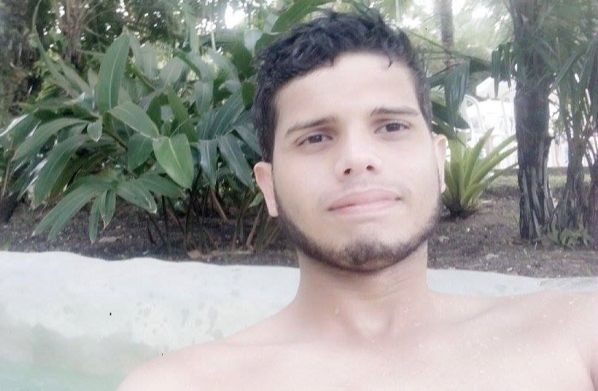 Adam tinha 26 anos (Foto: Reprodução Facebook)